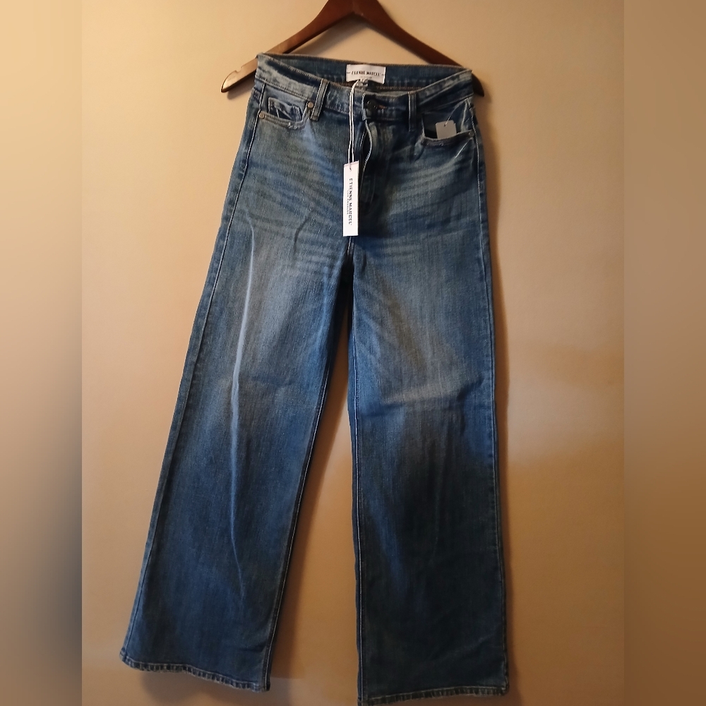 New Women's Jeans By Etienne Marcel